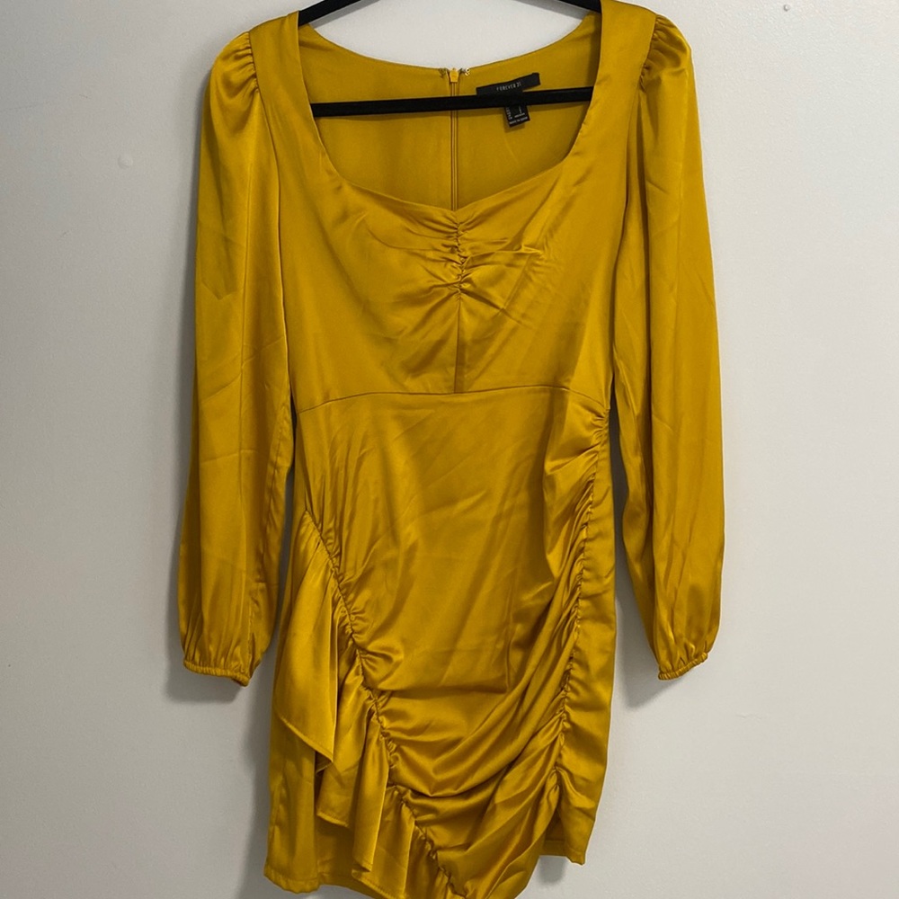 Brand new mustard dress. Size S from forever 21